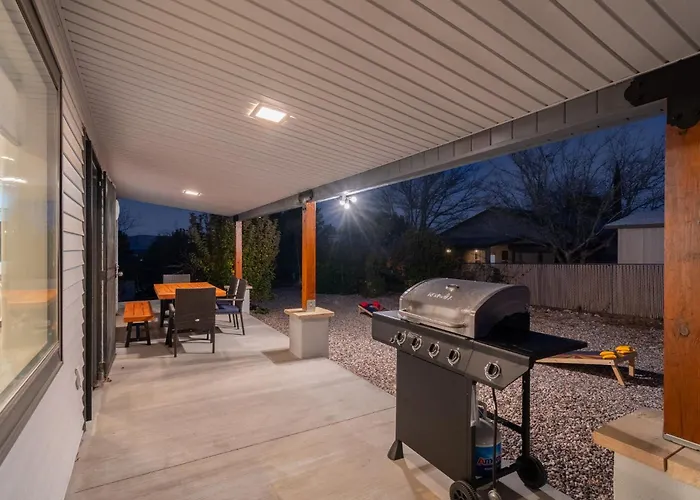 Villa Mountainview Zen Retreat With Hot Tub, Game Room, Close To Old Town