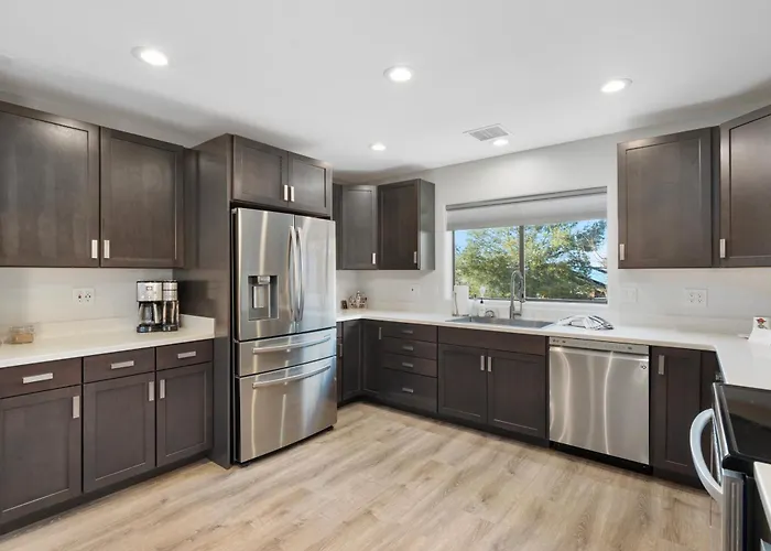 Mountainview Zen Retreat With Hot Tub, Game Room, Close To Old Town Villa *