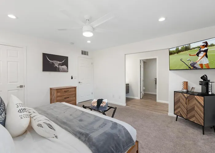 Villa Mountainview Zen Retreat With Hot Tub, Game Room, Close To Old Town *