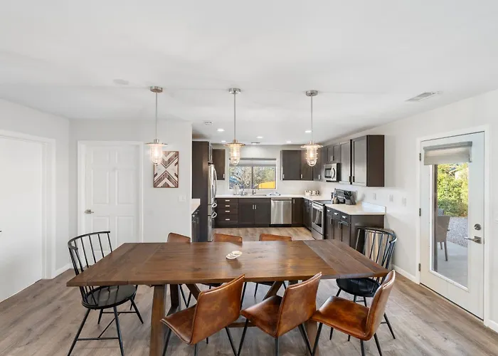 Mountainview Zen Retreat With Hot Tub, Game Room, Close To Old Town Cottonwood