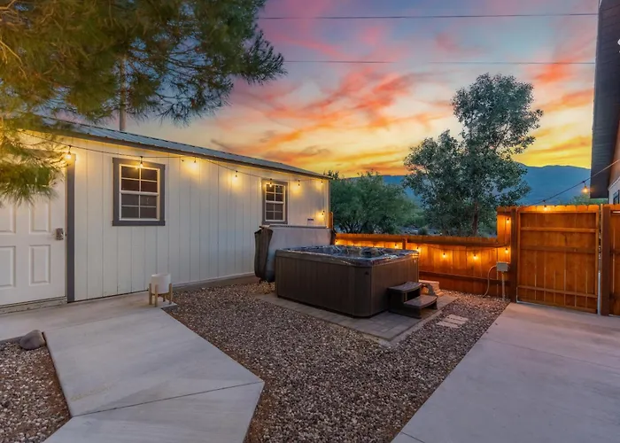 Villa Mountainview Zen Retreat With Hot Tub, Game Room, Close To Old Town